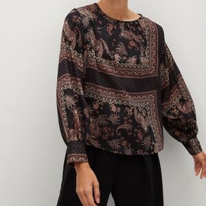 Flowy paisley printed long sleeve blouse
